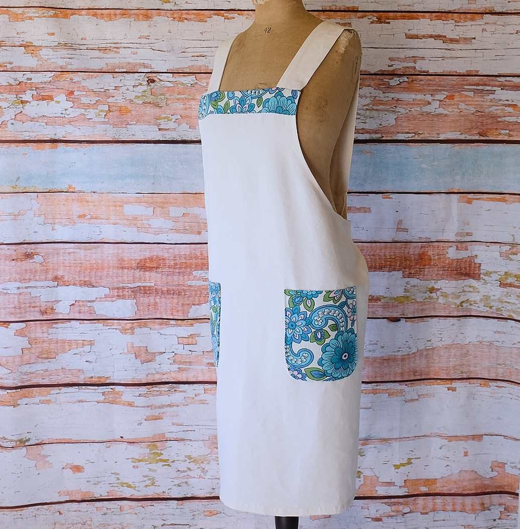 Vintage Linen Pinafore Apron: Floral Accents, Comfortable House Coat