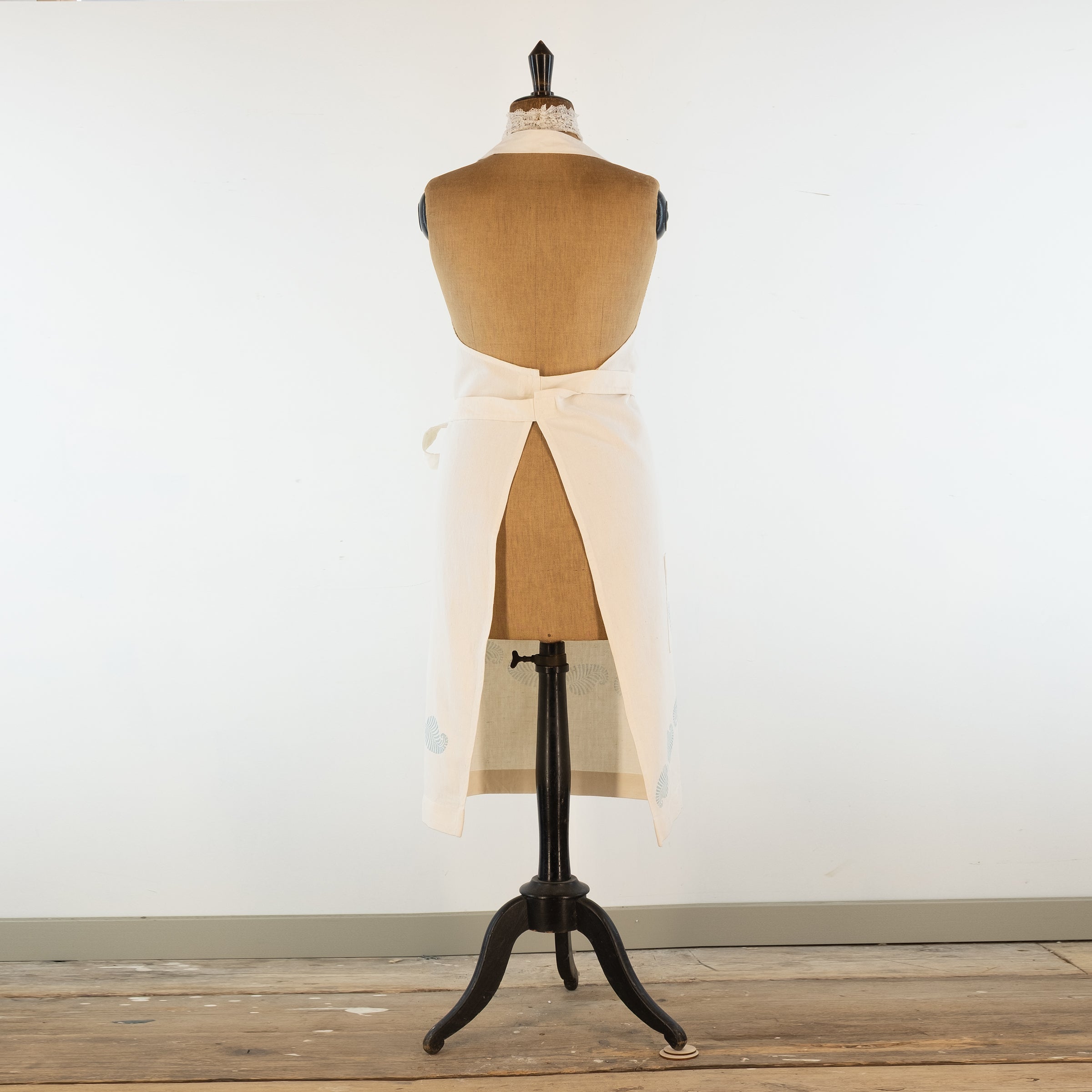 Hand Block Printed Linen Apron: Vintage French Style, Adjustable Neck -  for baking, cooking, gardening, chef's, gift, unisex, barbecue