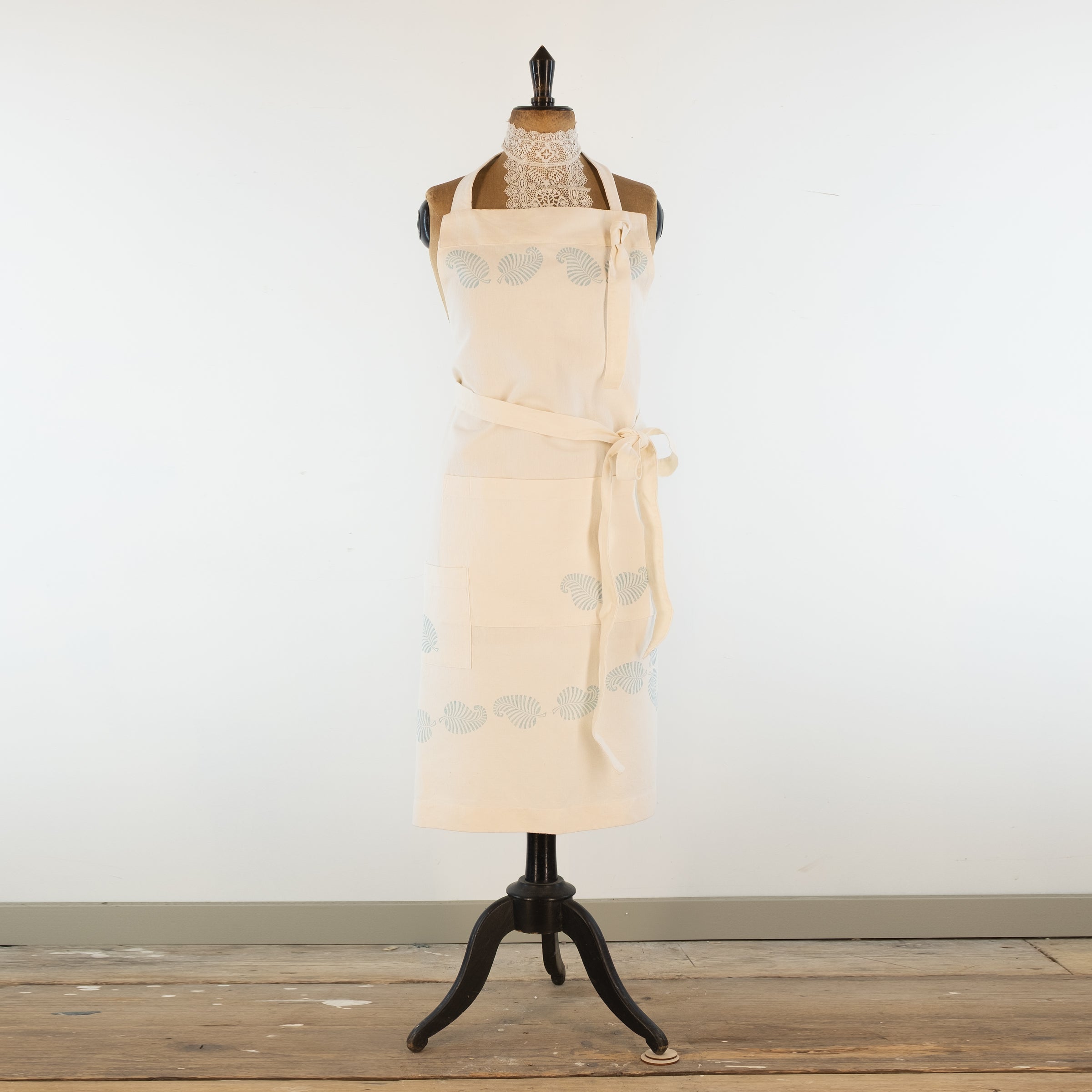 Hand Block Printed Linen Apron: Vintage French Style, Adjustable Neck -  for baking, cooking, gardening, chef's, gift, unisex, barbecue