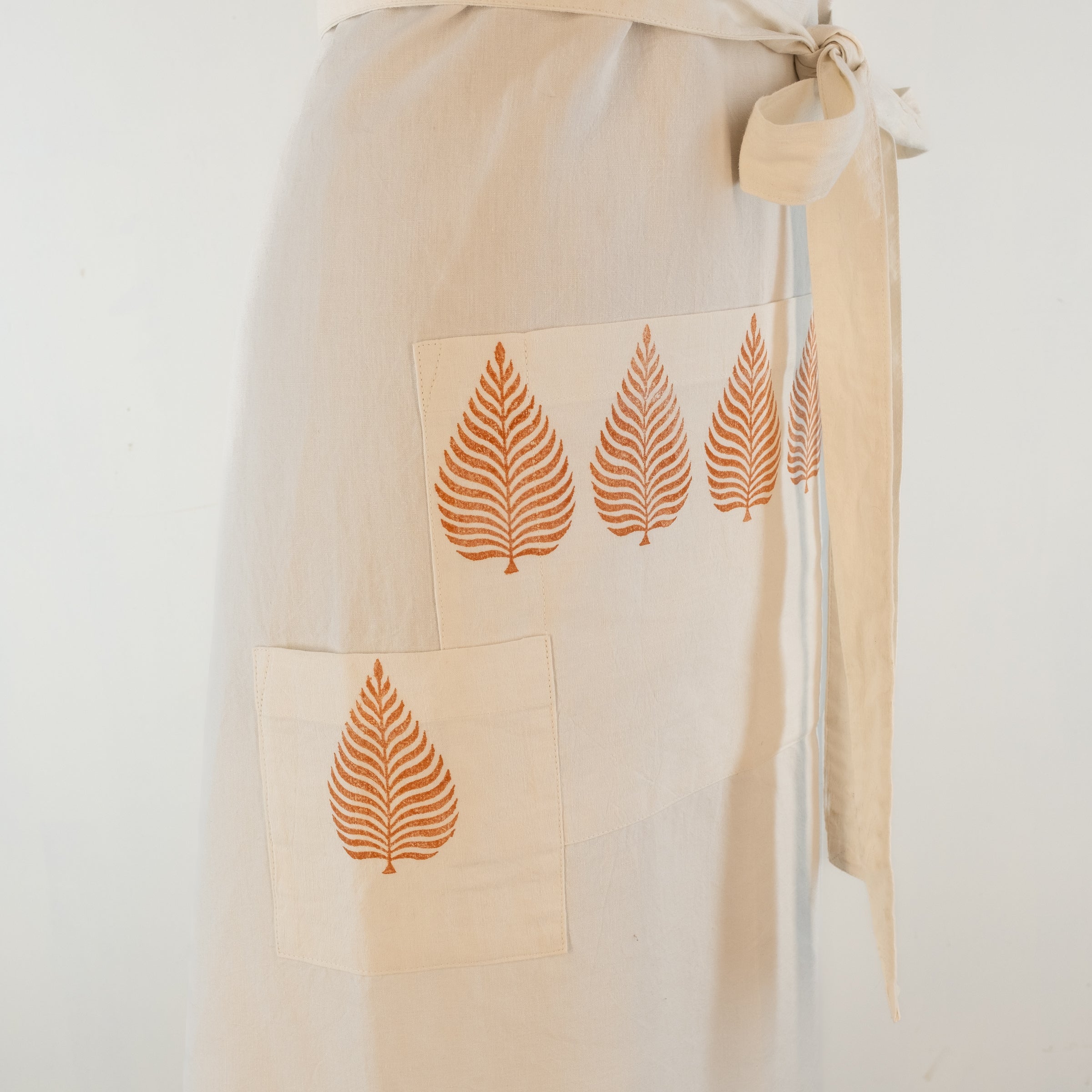 Large Leaf printed cook's apron, dyed vintage French linen - baking, cooking, gardening, chef's, gift, unisex, barbecue